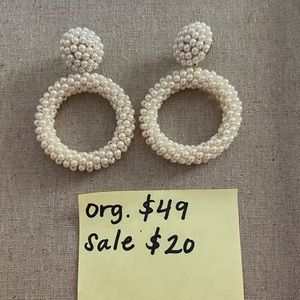 Stella & dot pearl hoops